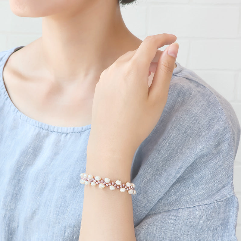 Recipe No.KR1375Kiwa crystalsBracelet made of pearl and freshwater pearl