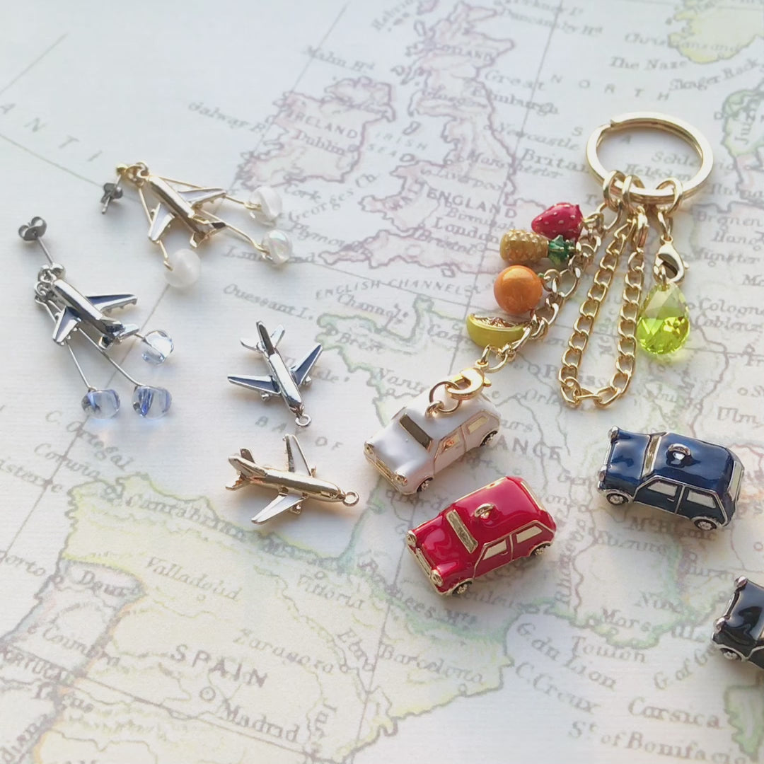 Charm Airplane White/G