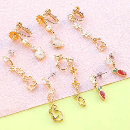 シルエットチャーム にんじん ゴールド