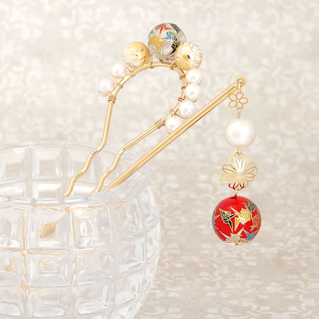 Transfer beads crane red