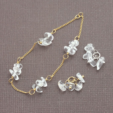 Natural stone glasses fastening fringe charm Sazare crystal (natural)/Silver plating