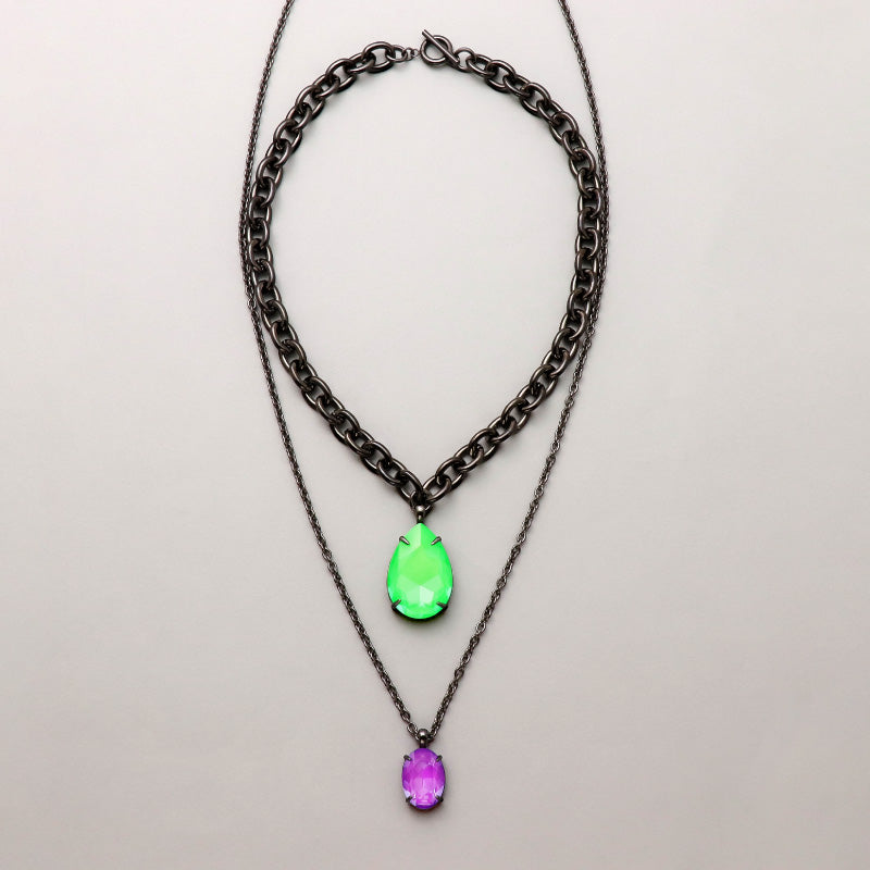 With a vailBezel Oval