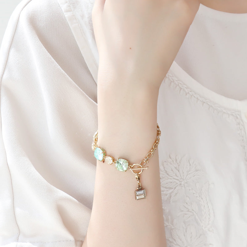 Bezel With vertical and horizontal rings