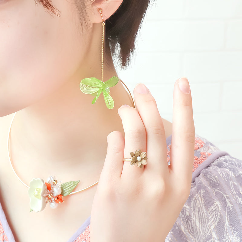 スペインパーツ 5弁花 ホワイト