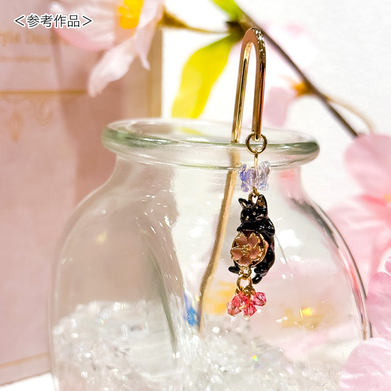 石座チャーム ネコ ＃1088 SS29 ブラック/G – 貴和製作所オンラインストア