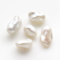 Freshwater pearl Baroque top hole white