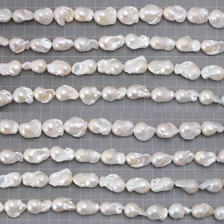 Freshwater pearl drop white