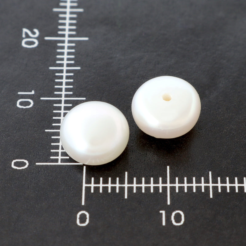 Freshwater pearl button single hole white