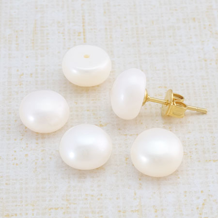 Freshwater pearl button single hole white