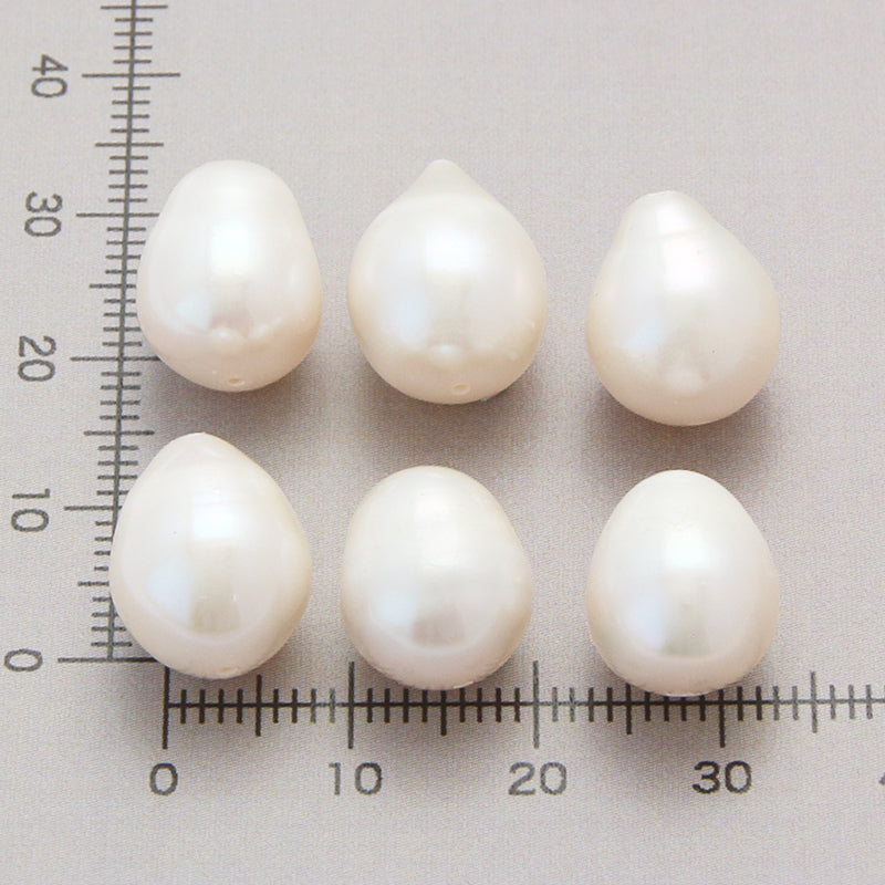 Freshwater pearl round deformation white