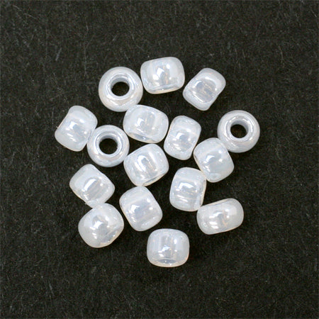 TOHO round small beads No.141