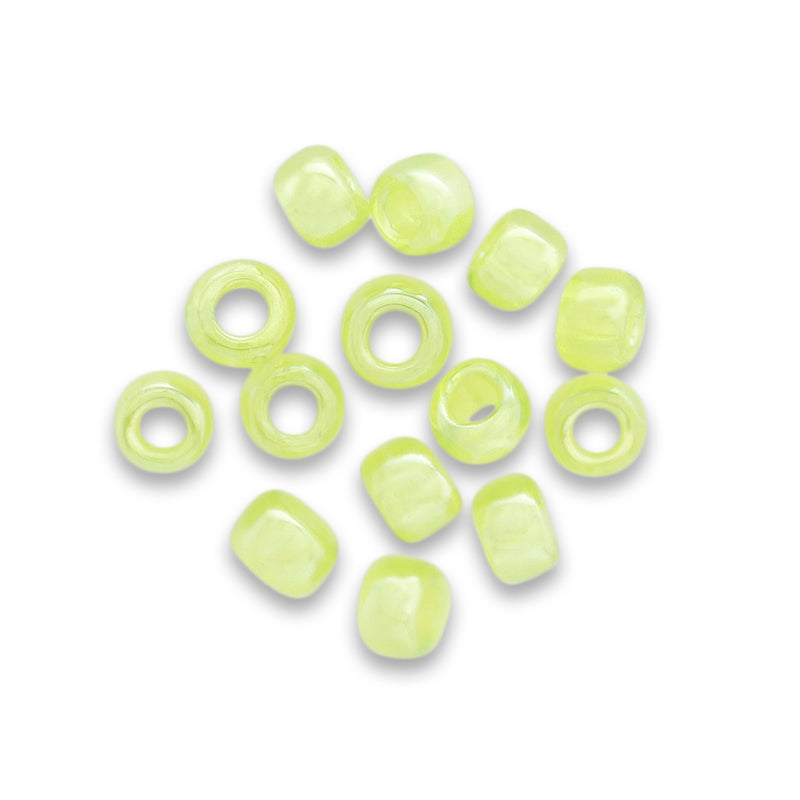 TOHO Special Small Beads No.105