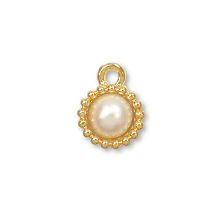 Domestic character charm with pearls round white/G
