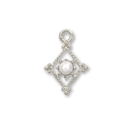 Domestic character charm pearl with pearl white/RC