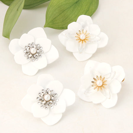 アクリルパーツ 4弁花　ホワイト