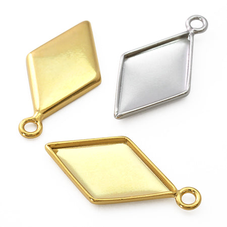 Meal plate with plain rhombus ring, rhodium color