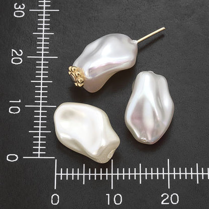 Resin Pearl Baroque Beans 4 White AB