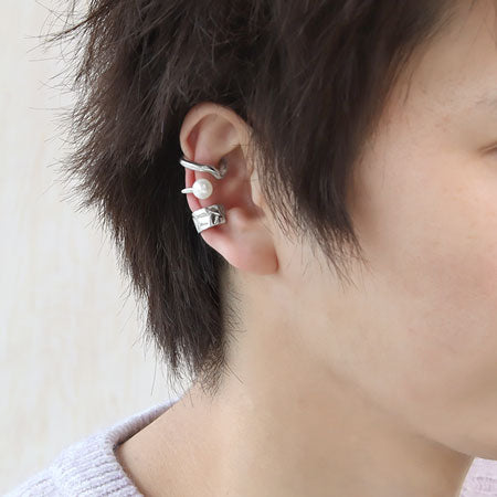 Ear cuff spring type No.2 rhodium color