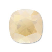 Kiwa crystals # 4470 White Opal Golden Shadow/Unf