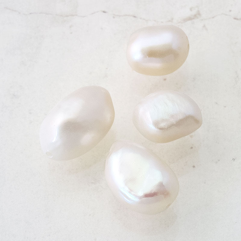 Freshwater Pearl Baroque White