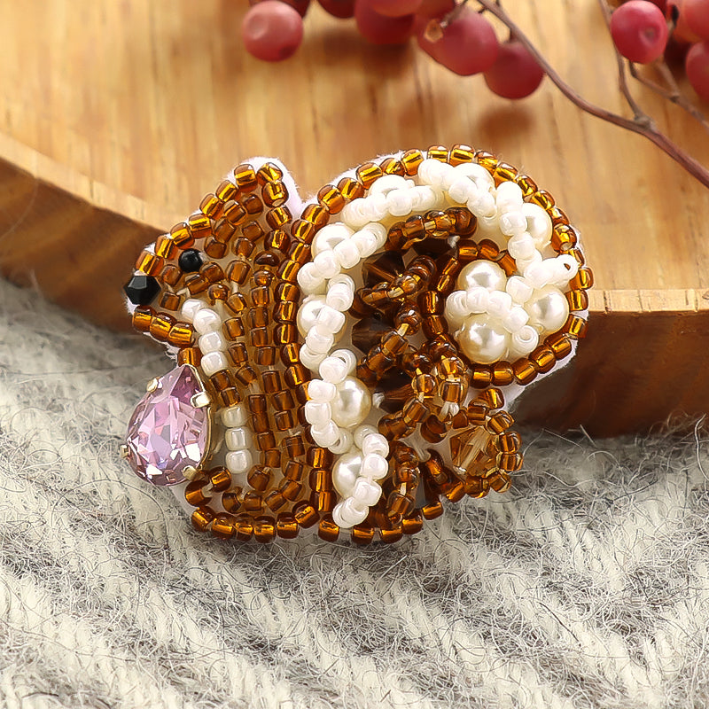 キット リスの刺繍ブローチ(KR1390)