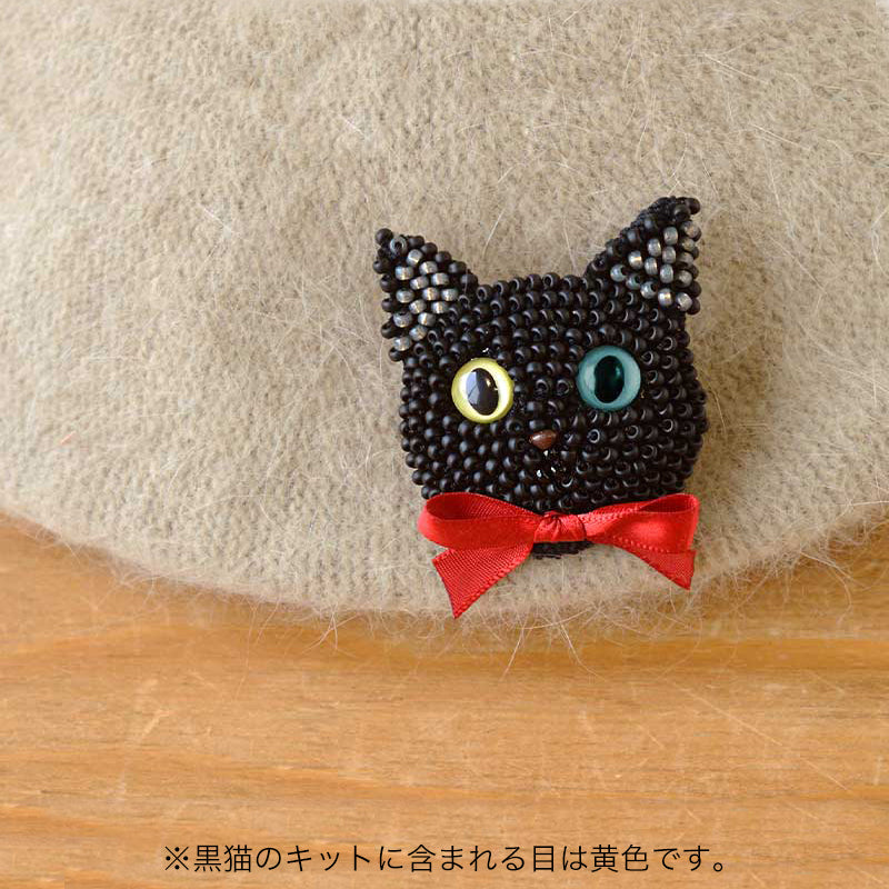 Bead knitting cat brooch kit knitted with a crochet