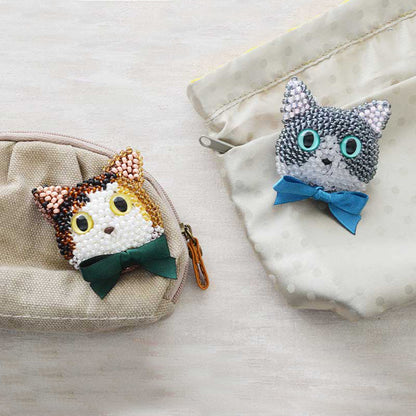 Bead knitting cat brooch kit knitted with a crochet