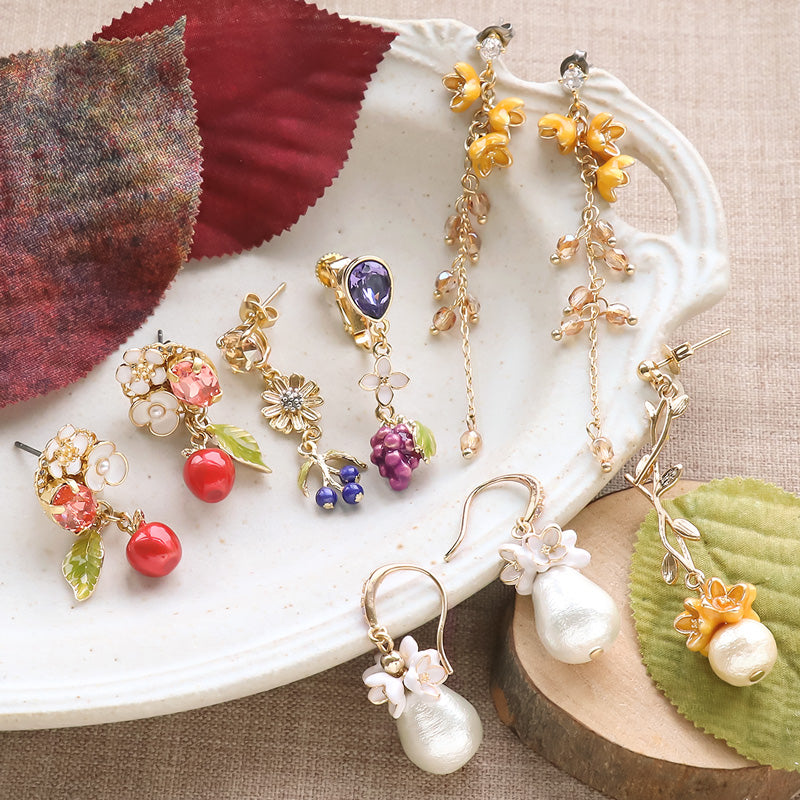Recipe No.KR0851 Six types of ear accessories of autumn motif charms (fruit, chin mokusei, ginmokusei)