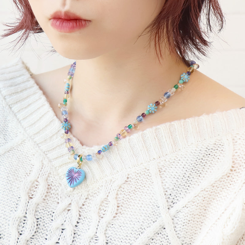 Recipe No.KR1075 Czech Comeo Wihart Assort Necklace