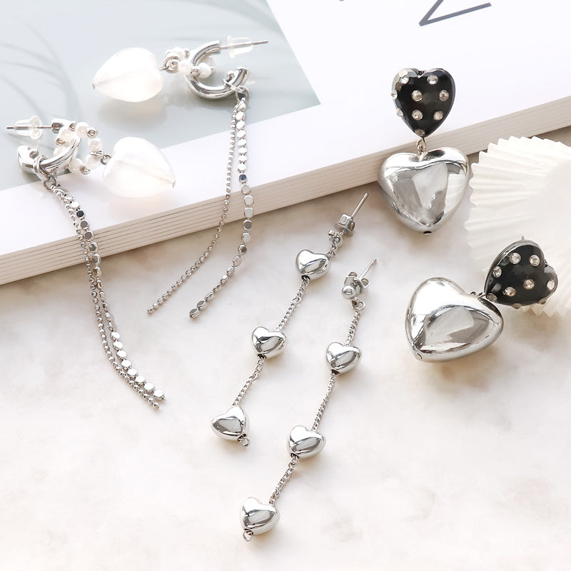 Recipe No.Kr1124 Heart motif arranged earrings 3 types