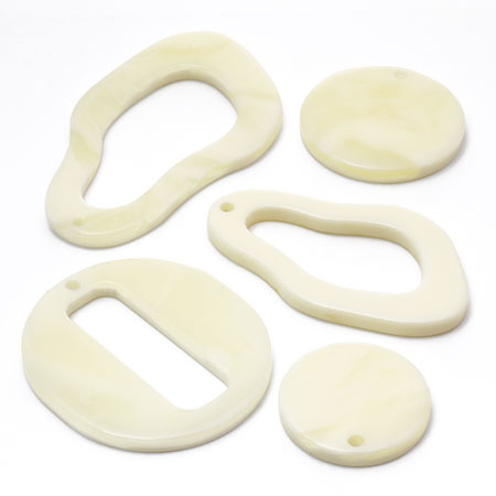 Acrylic parts oval 1 hole ivory [Outlet]