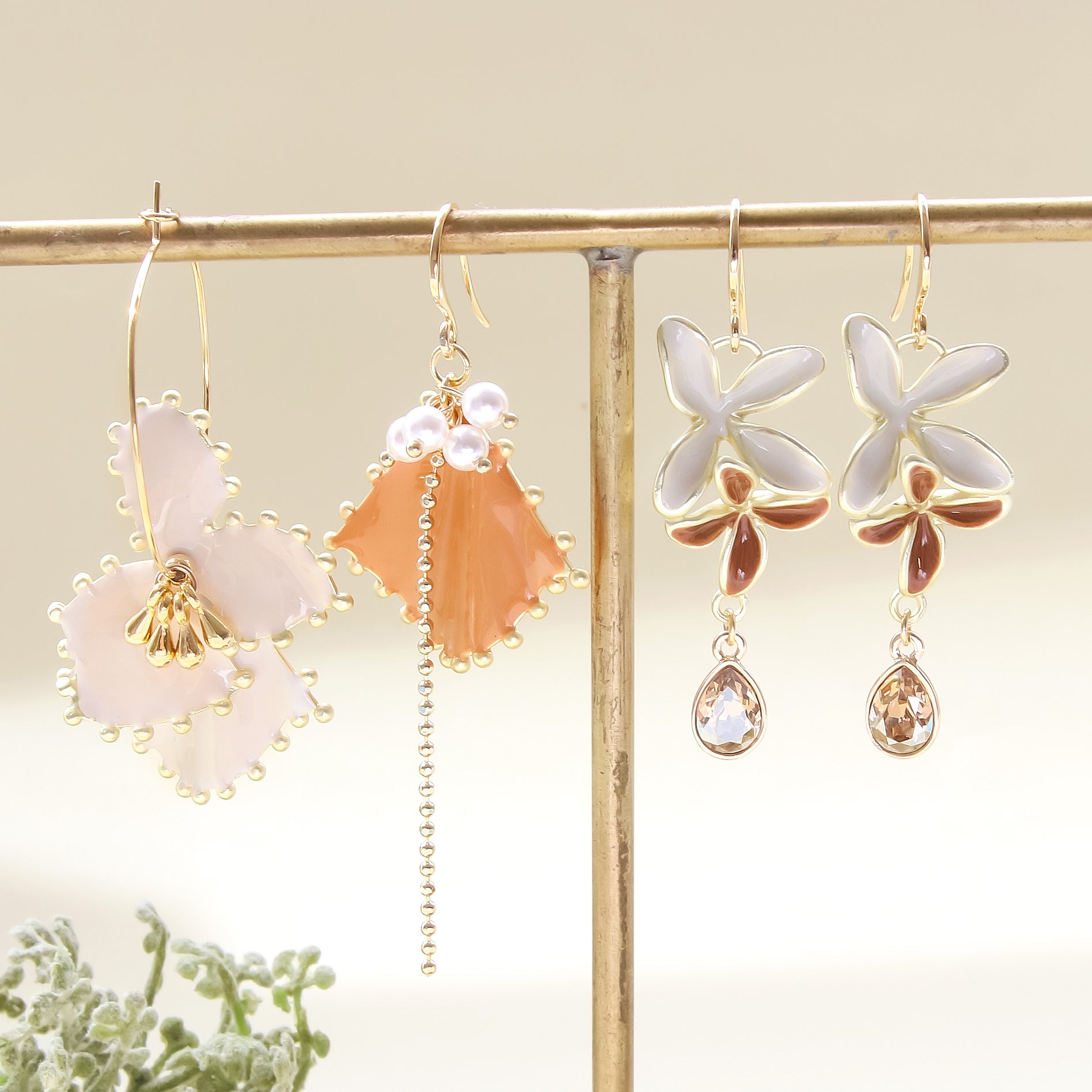 Material list No. ER0334 4 types of metal flower accessories from Spain parts