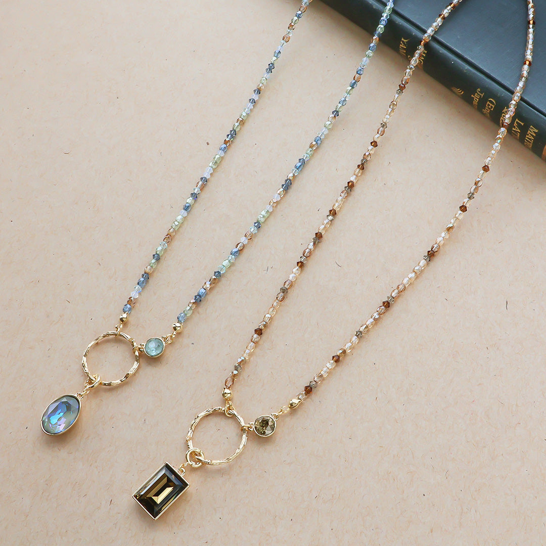 材料表No.ER0410　メタルリングのオータムカラーネックレス2種