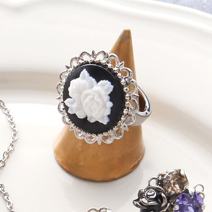 Material list No. ER0415 Charm rose noir taste accessories 3 types