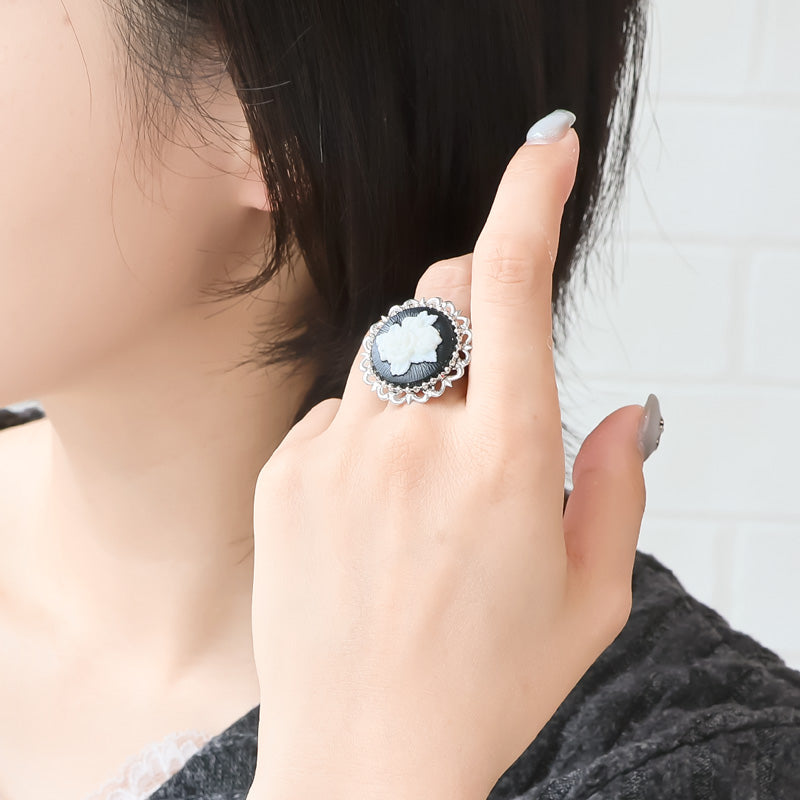 Material list No. ER0415 Charm rose noir taste accessories 3 types
