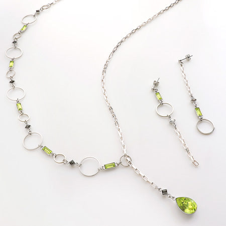 Recipe No.KR0557 Kiwa crystal and silver plated chain lariat and earrings