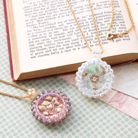 レシピ(図のみ)No.KR0623　チェコカボションのフラワーフレーミングネックレス