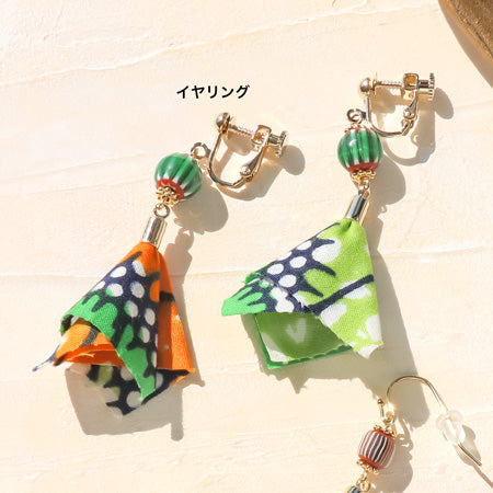 Recipe No.KR0832 African trade beads and tassel ear accessories