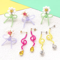 レシピNo.KR0989　PVCチューブのアレンジイヤーアクセサリー2種