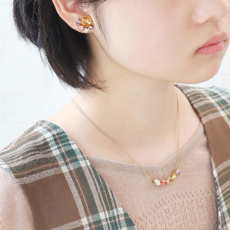 Recipe No.KR1064Kiwa crystalsTea color neck &amp; earrings