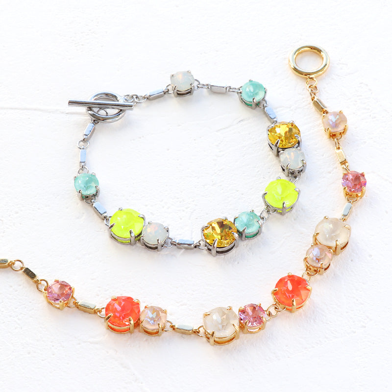 Recipe No. KR1146Kiwa crystalsPop-colored bijou bracelet