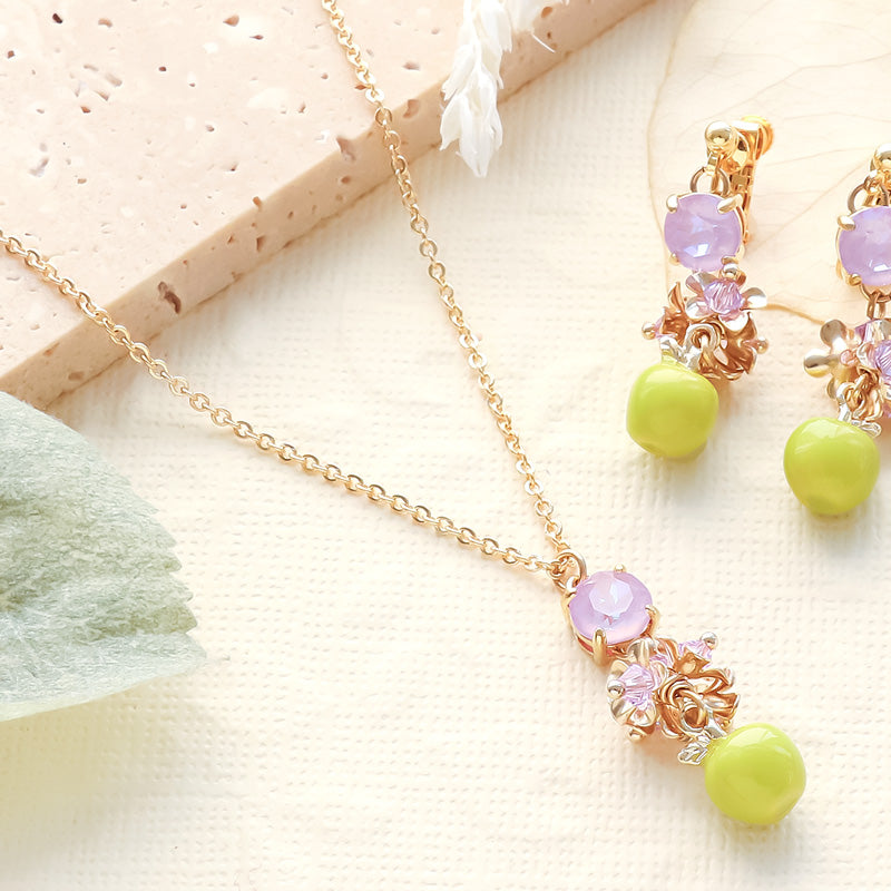 レシピNo.KR1247　秋チャームのグリーンアップルフラワーネック＆イヤリング