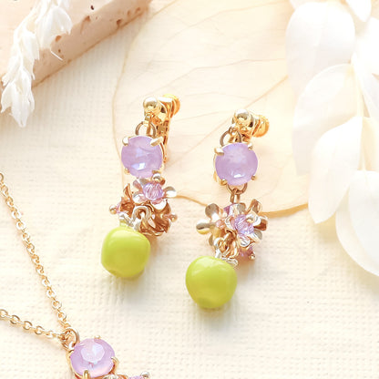 レシピNo.KR1247　秋チャームのグリーンアップルフラワーネック＆イヤリング