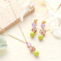 レシピNo.KR1247　秋チャームのグリーンアップルフラワーネック＆イヤリング