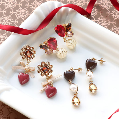 レシピNo.KR1320　貴和クリスタルとチャームボンボンショコラのピアス3種