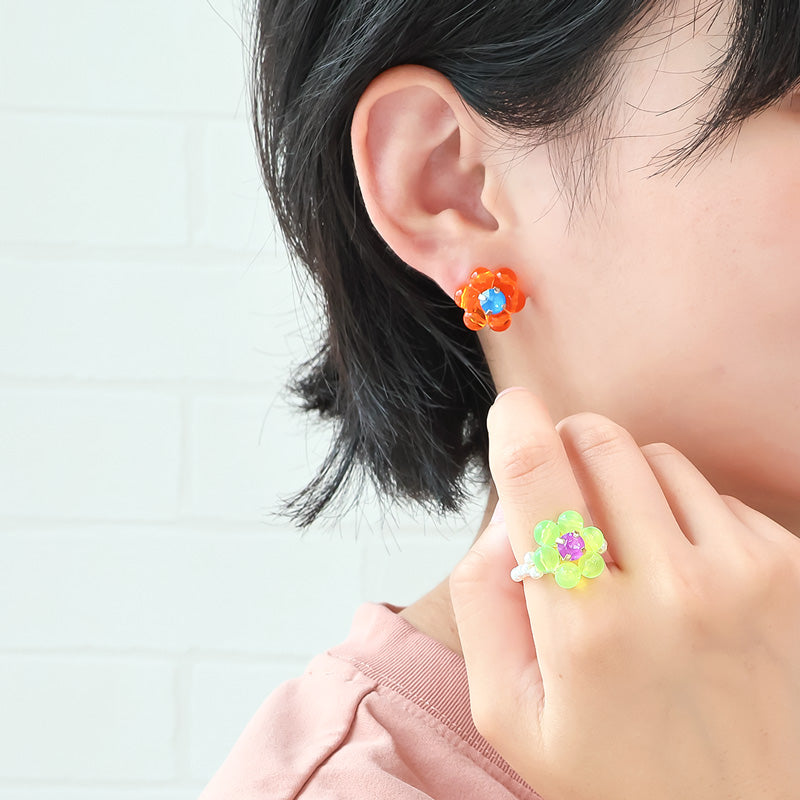 レシピNo.KR1386　ドイツ製アクリルのカラフルフラワーアクセサリー2種