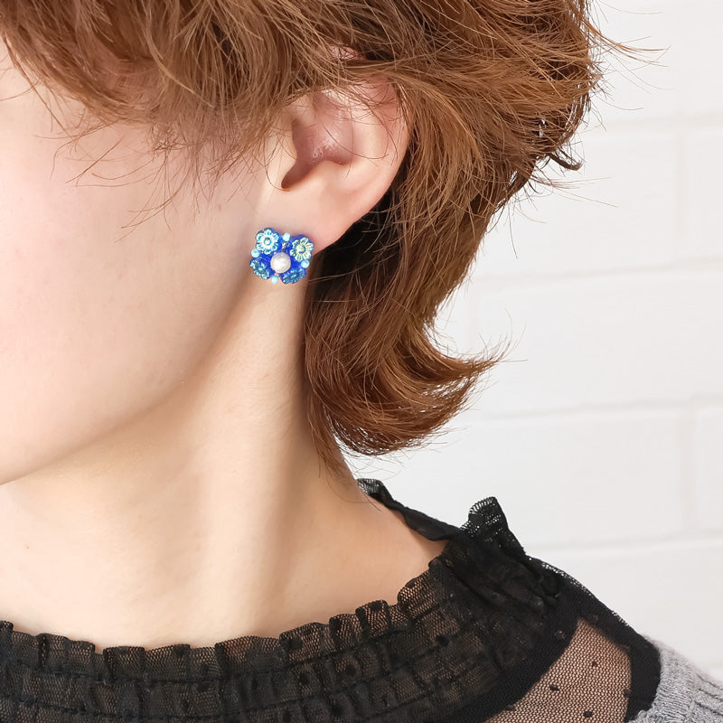 レシピNo.KR1422　チェコビーズのスクエアフラワーピアス
