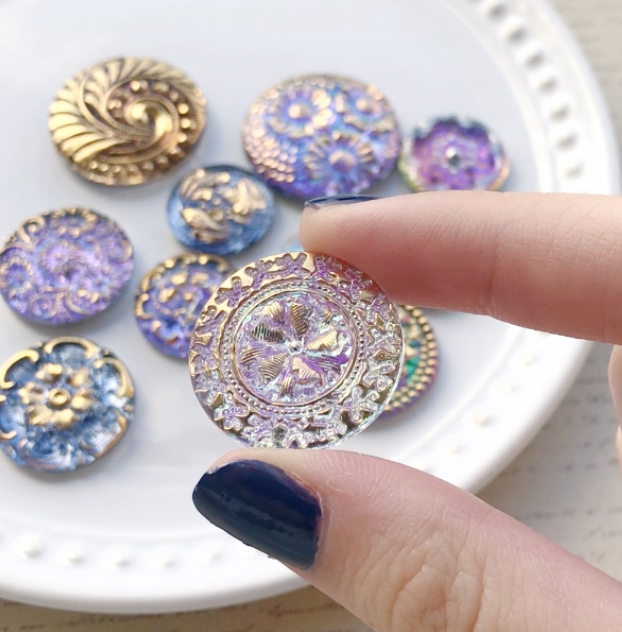 チェコ カボション プチフラワー クリスタルAB/G – 貴和製作所 チェコ カボション プチフラワー クリスタルAB/G – 貴和製作所